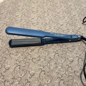 Babyliss Nano Titanium Straightening Iron 1.5”